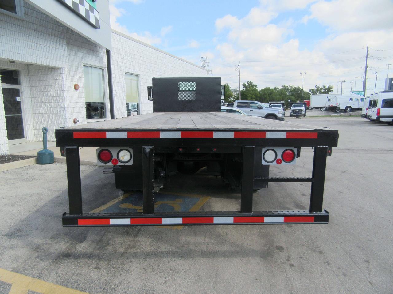 2020 International MV 607 DIESEL 26FT FLATDECK WITH TIE STRAP PACKAGE Photo