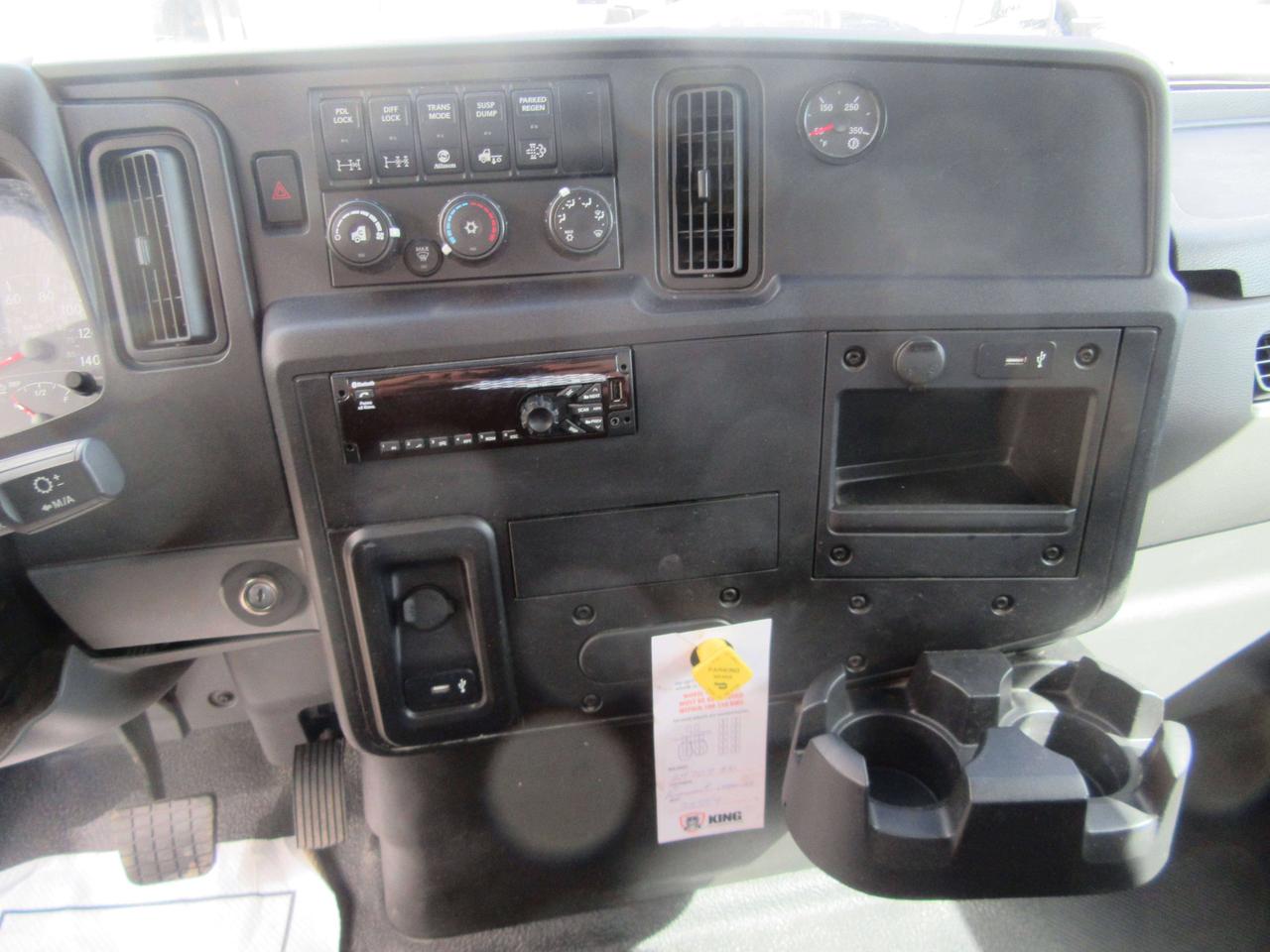 2020 International MV 607 DIESEL 26FT FLATDECK WITH TIE STRAP PACKAGE Photo