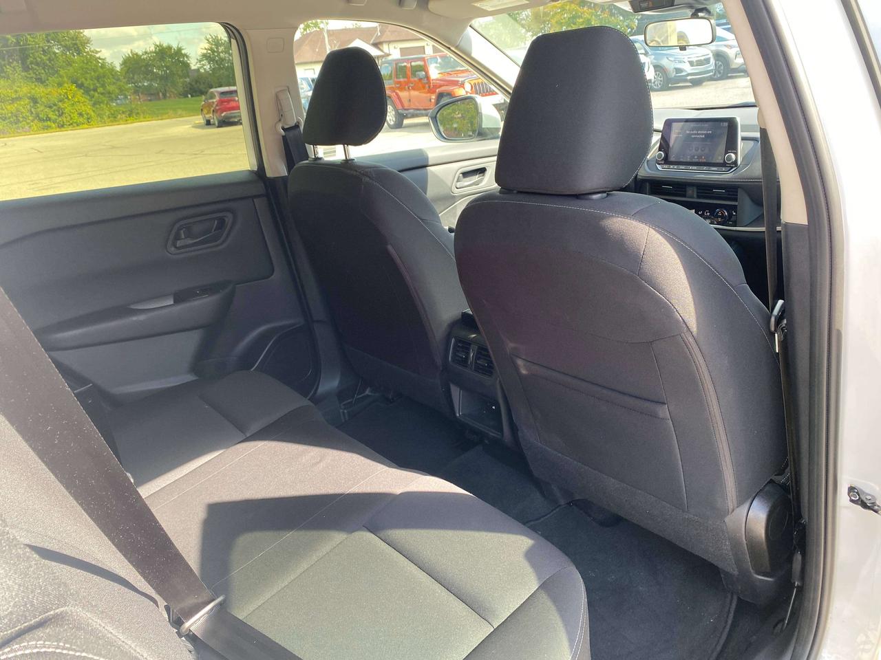 2024 Nissan Rogue S, CLEAN CARFAX, REMOTE START, BACK UP CAMERA! Photo