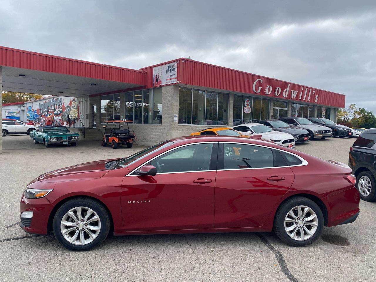 2019 Chevrolet Malibu LT, CLEAN CARFAX, HEATED SEATS, REMOTE START! Photo