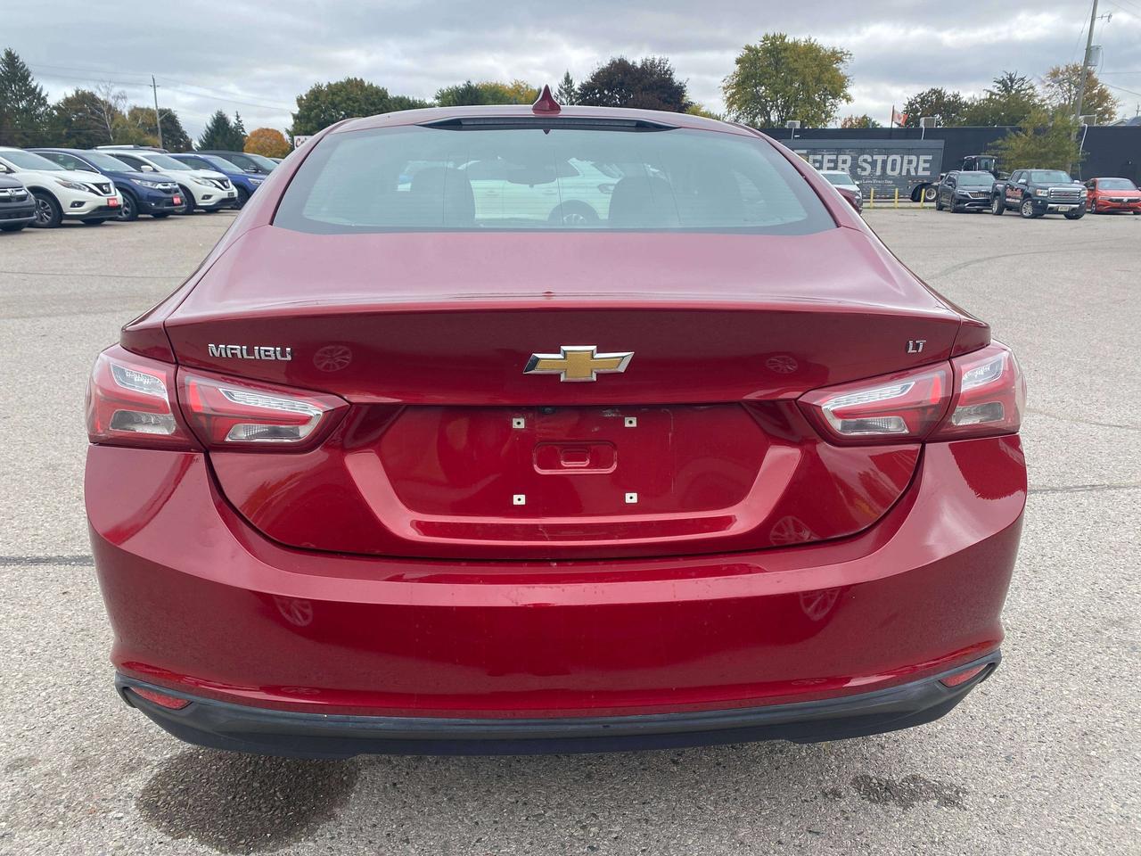 2019 Chevrolet Malibu LT, CLEAN CARFAX, HEATED SEATS, REMOTE START! Photo