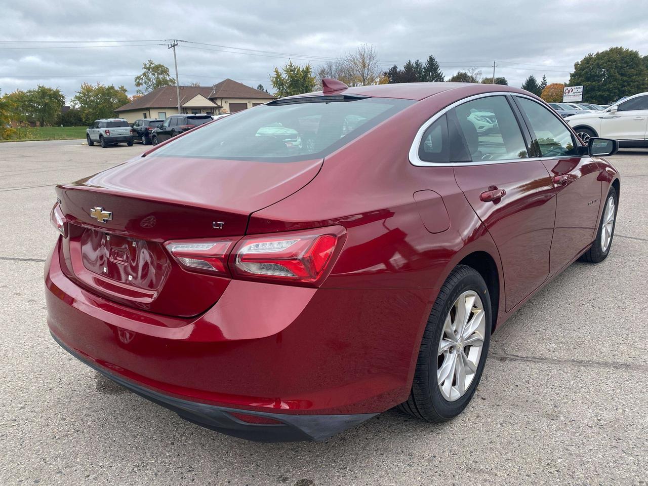 2019 Chevrolet Malibu LT, CLEAN CARFAX, HEATED SEATS, REMOTE START! Photo