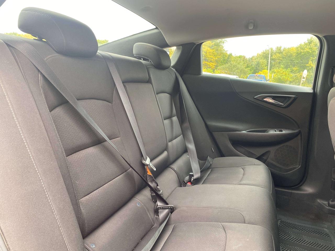 2019 Chevrolet Malibu LT, CLEAN CARFAX, HEATED SEATS, REMOTE START! Photo