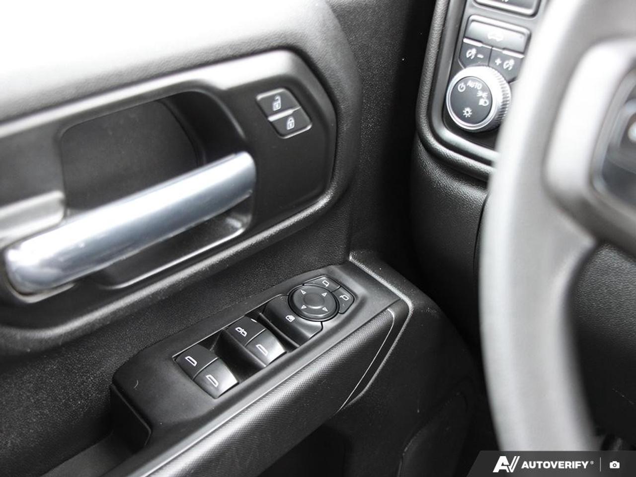 2020 GMC Sierra 3500HD 4WD Crew Cab Long Box Photo