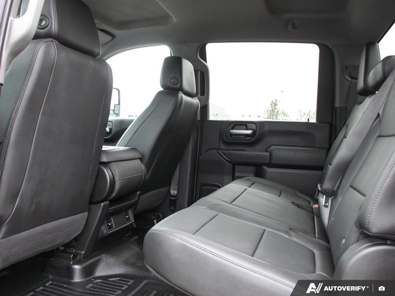 2020 GMC Sierra 3500HD 4WD Crew Cab Long Box Photo