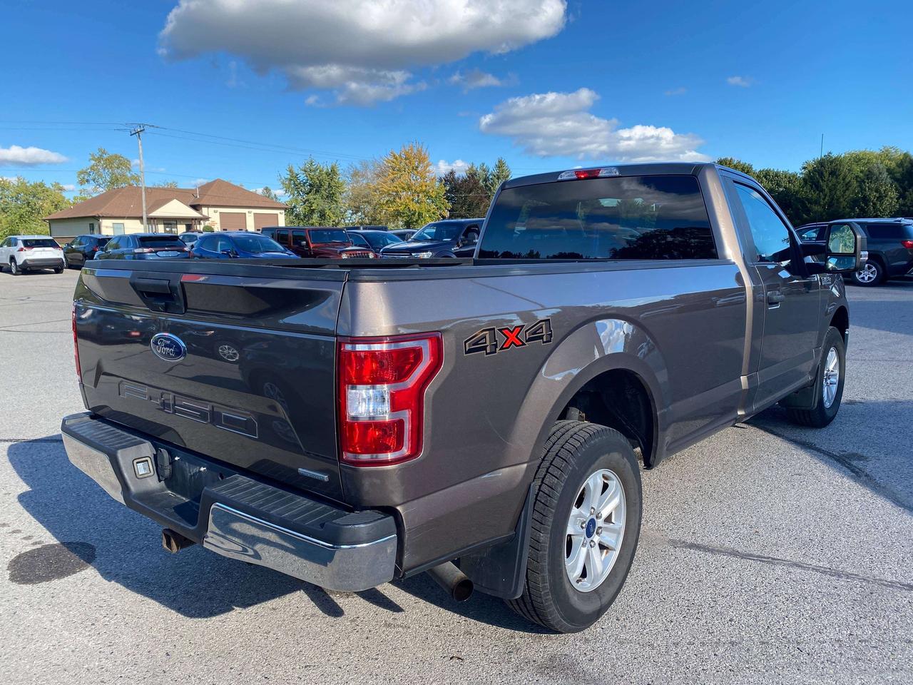 2018 Ford F-150 XLT, 2.7L 4X4, CLEAN CARFAX, 8FT BOX, BACK UP CAM! Photo