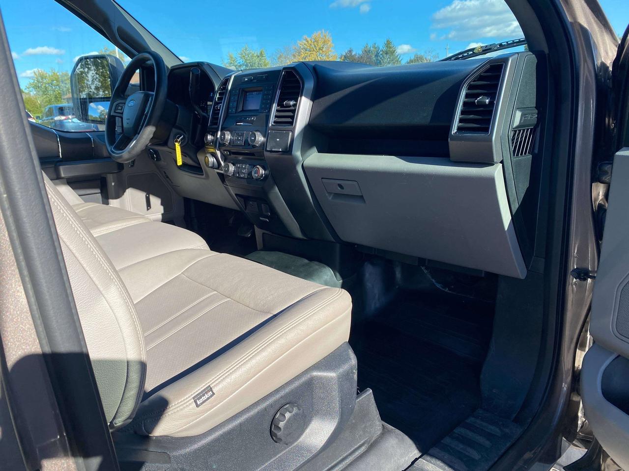 2018 Ford F-150 XLT, 2.7L 4X4, CLEAN CARFAX, 8FT BOX, BACK UP CAM! Photo