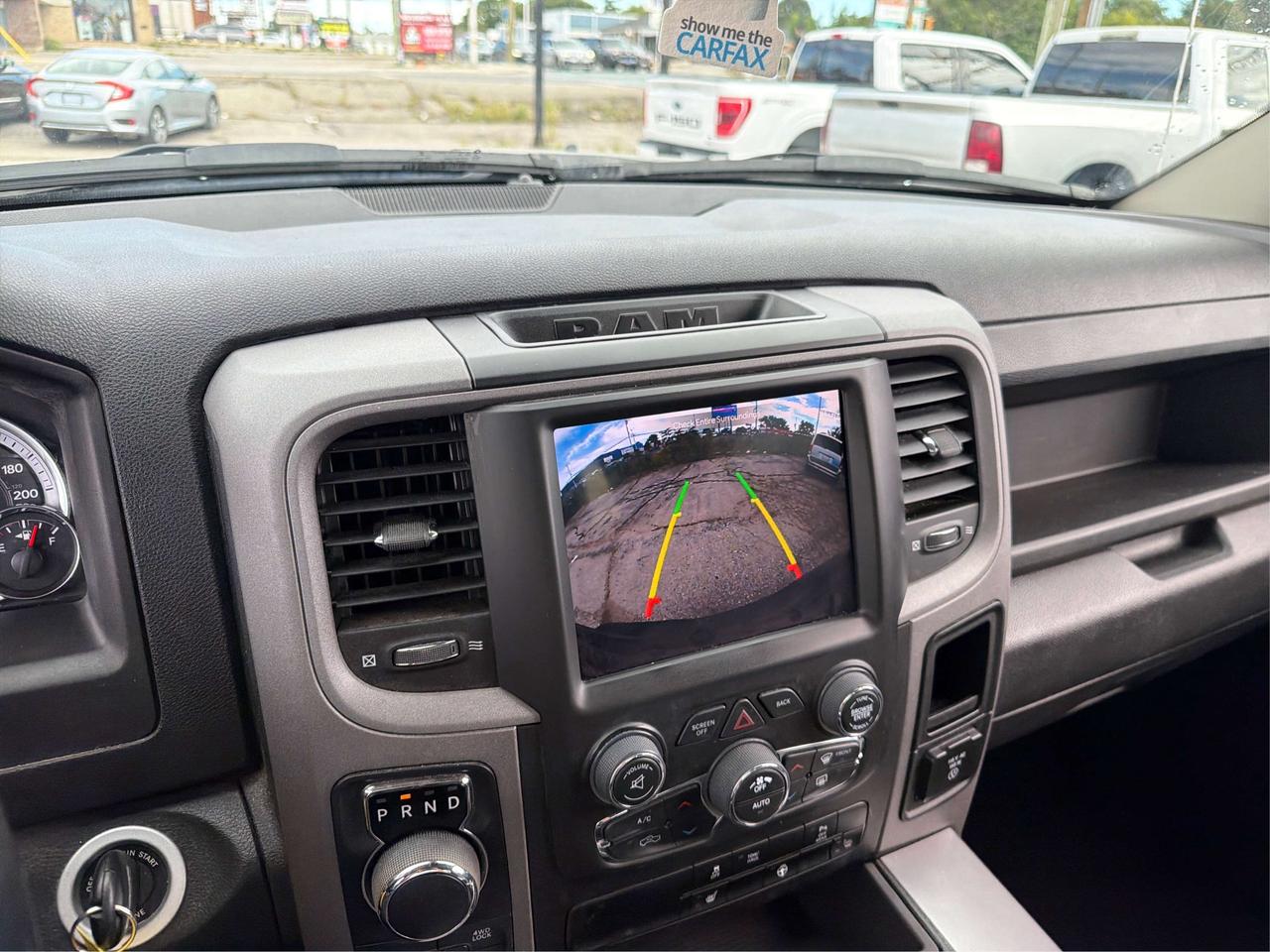 2023 RAM 1500 EXPRESS/NIGHT ED/HEMI/4WD/WE FINANCE ALL CREDIT! Photo