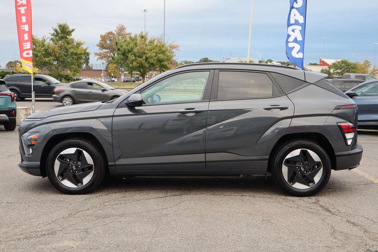 2025 Hyundai KONA Preferred w/Trend Package   No Accident   One Owner Photo3