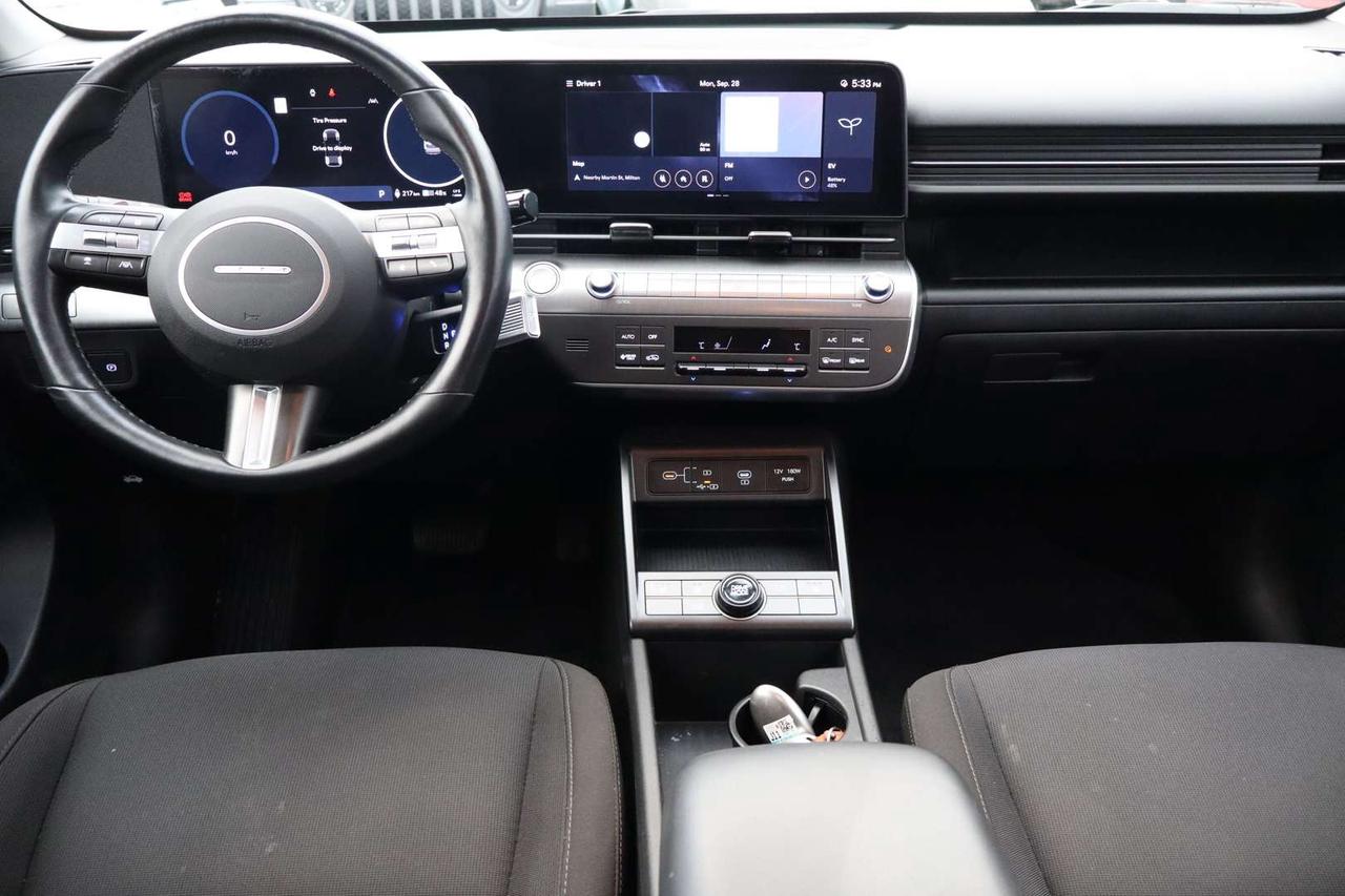 2025 Hyundai KONA Preferred w/Trend Package   No Accident   One Owner Photo