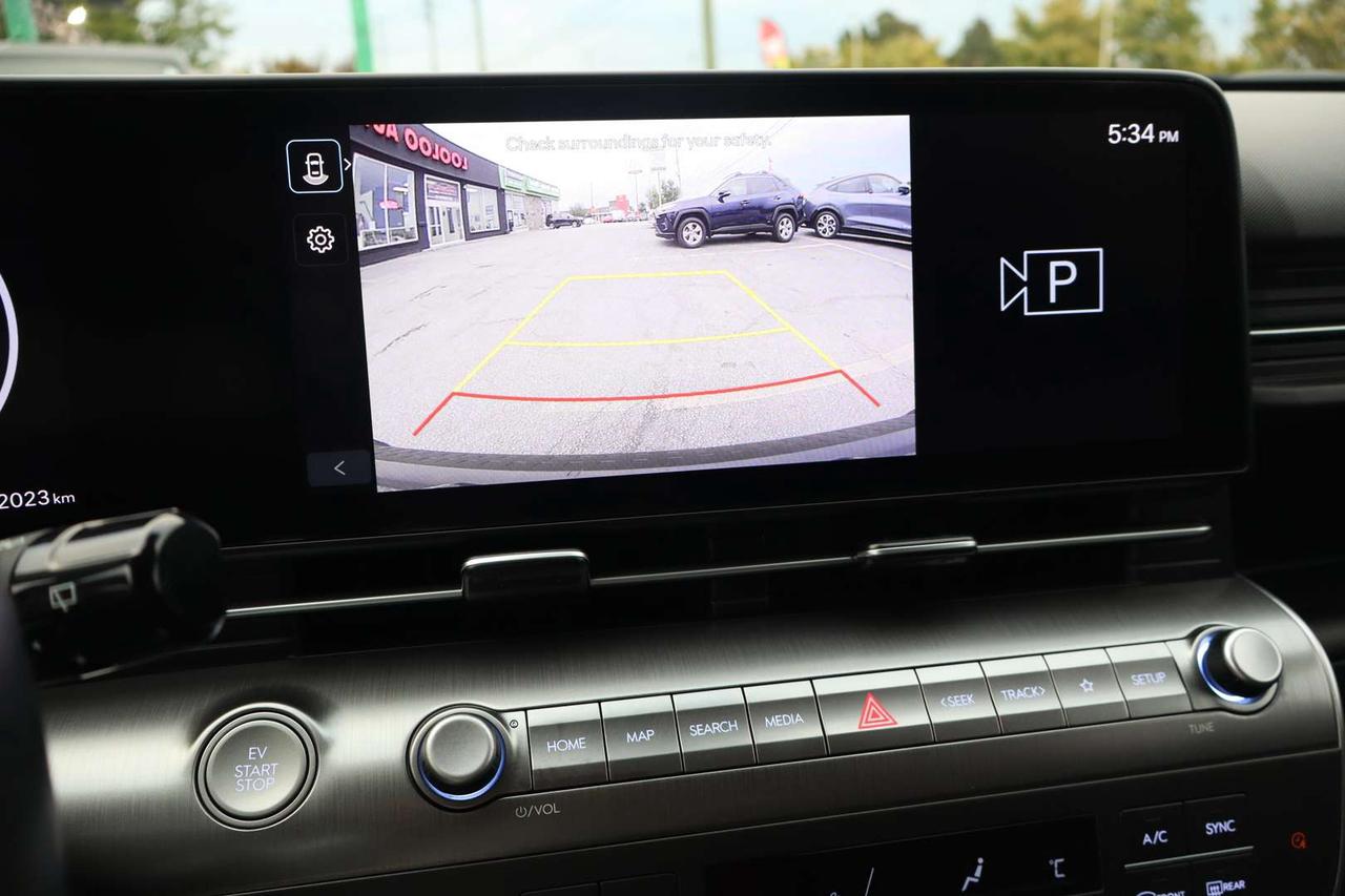 2025 Hyundai KONA Preferred w/Trend Package   No Accident   One Owner Photo