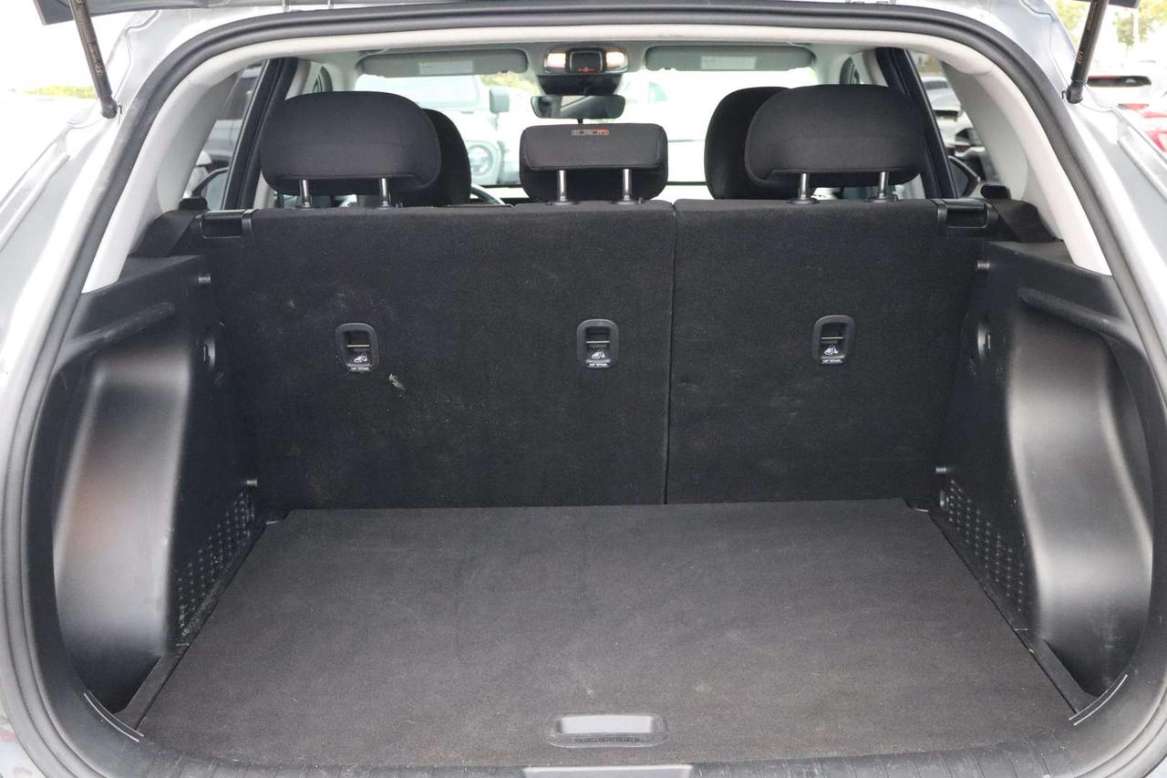 2025 Hyundai KONA Preferred w/Trend Package   No Accident   One Owner Photo