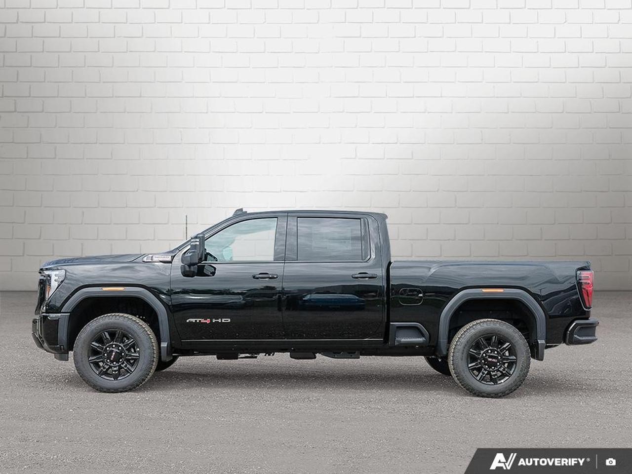 2026 GMC SIERRA 2500HD Crew Cab Standard Box 4-Wheel Drive AT4 Photo1