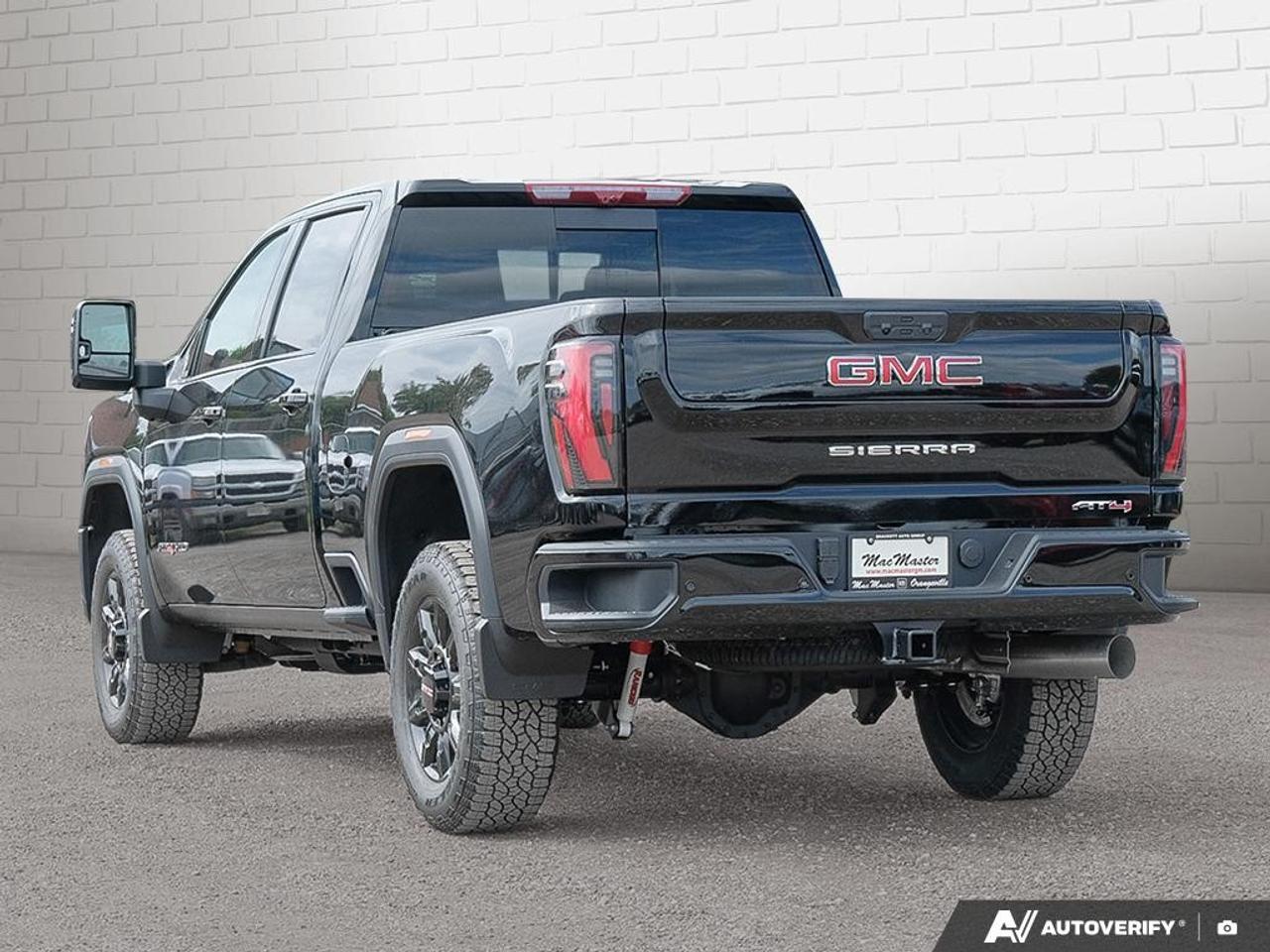 2026 GMC SIERRA 2500HD Crew Cab Standard Box 4-Wheel Drive AT4 Photo2
