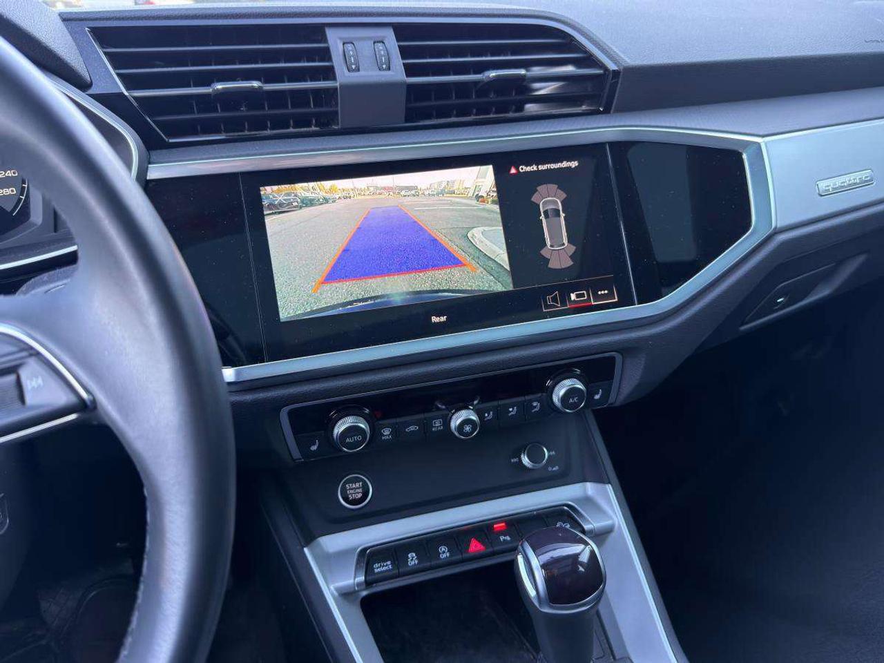 2024 Audi Q3 Komfort Photo