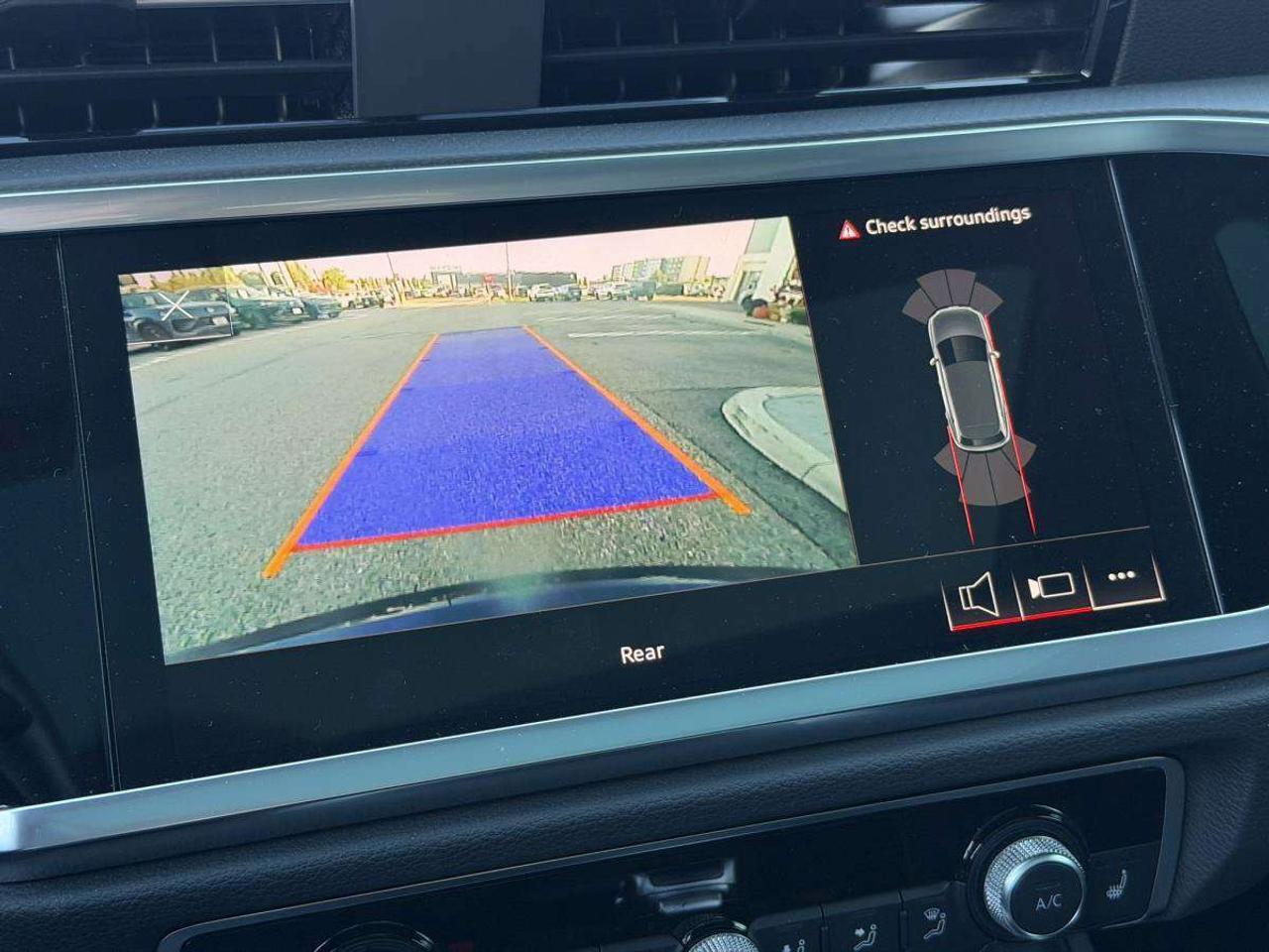 2024 Audi Q3 Komfort Photo