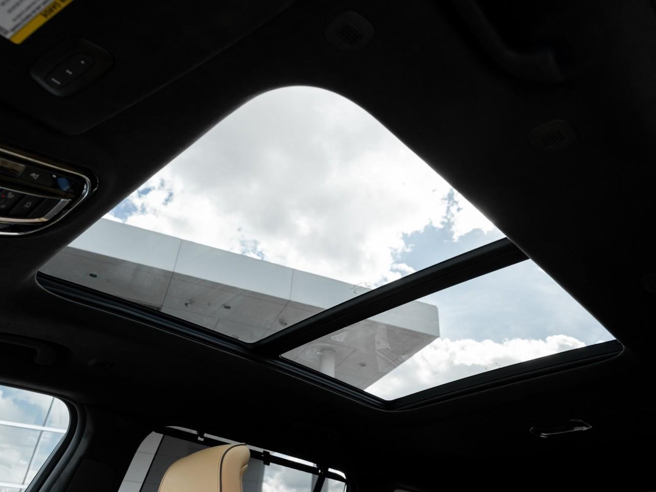 2023 Jeep Grand Cherokee L Summit 4dr 4x4 Photo