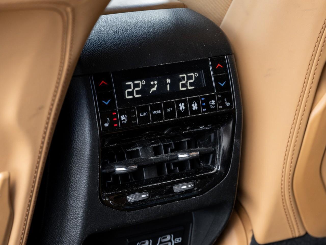 2023 Jeep Grand Cherokee L Summit 4dr 4x4 Photo