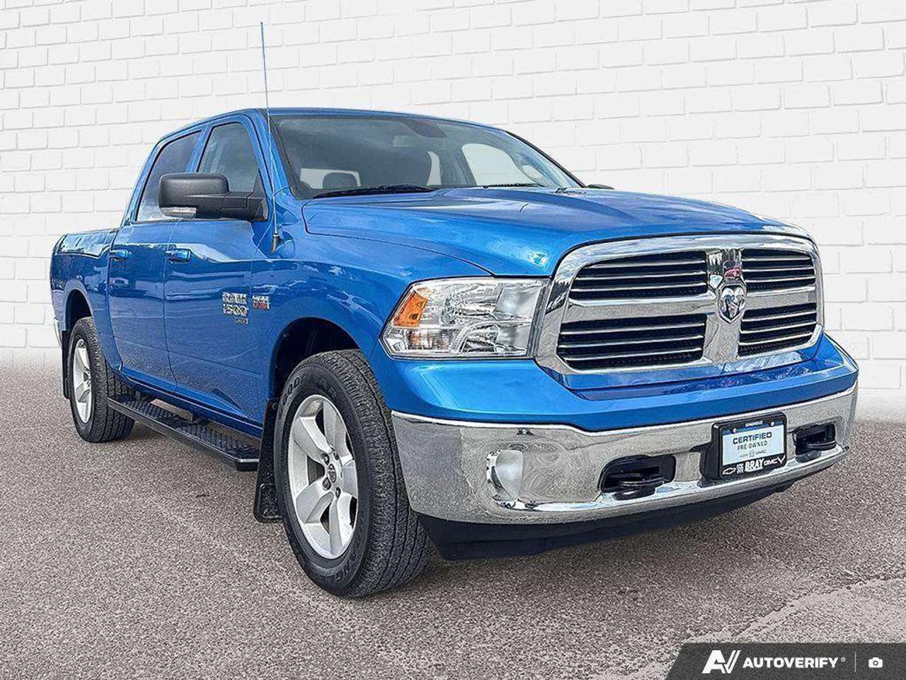 2022 RAM 1500 BEDLINER. TONNEAU COVER. RUNNING BOARDS. ALL WEATHER MATS. Photo