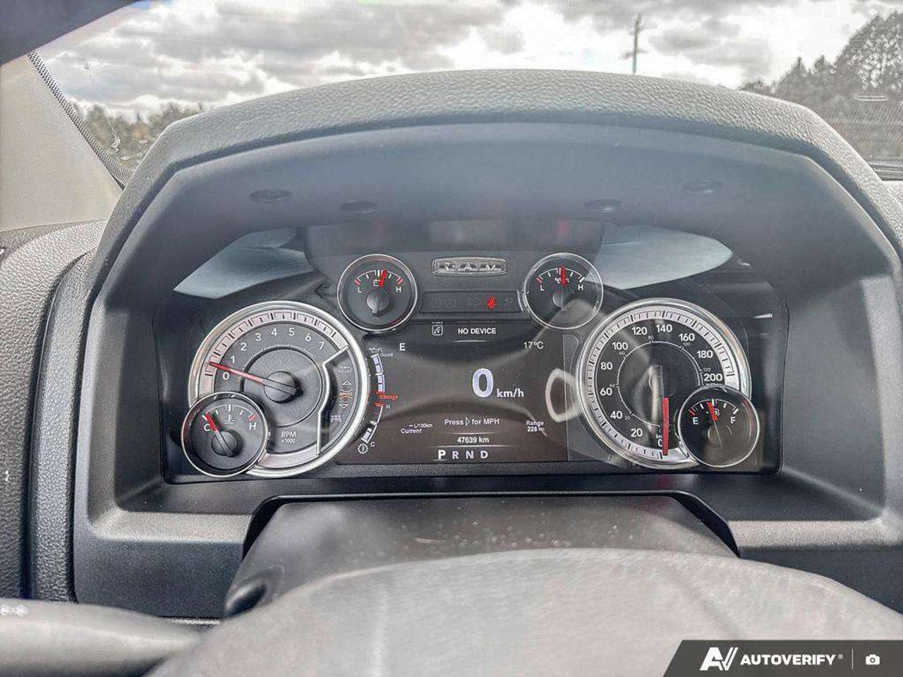 2022 RAM 1500 BEDLINER. TONNEAU COVER. RUNNING BOARDS. ALL WEATHER MATS. Photo