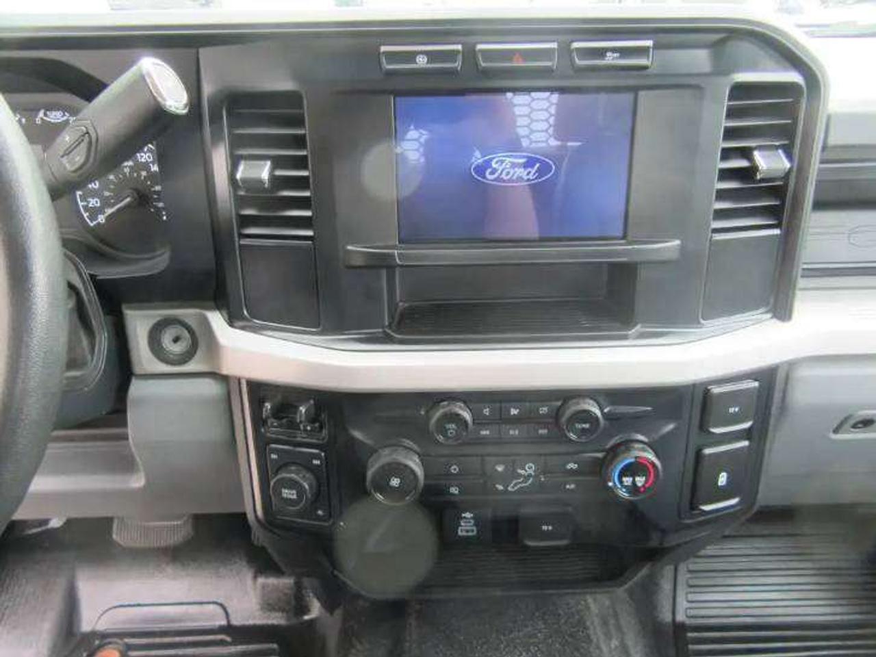 2024 Ford F-550 CREW CAB 4X4 DIESEL 12FT FLAT DECK GOOSENECK BALL Photo