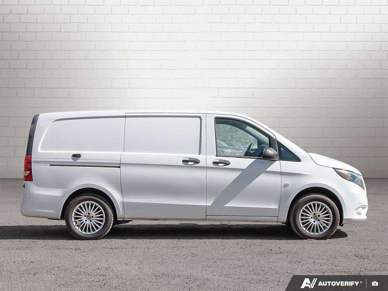 2019 Mercedes-Benz Metris Cargo Van 126 WB - BASE CARGO, 2.0L 4-CYL, FWD, 126 WB, 2-OWNERS, AS-TRADED! Photo