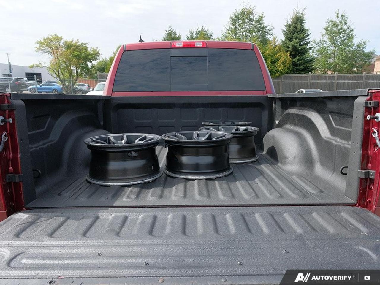 2021 RAM 1500 Classic WARLOCK 4X4 CREW CAB 5'7" BOX Photo