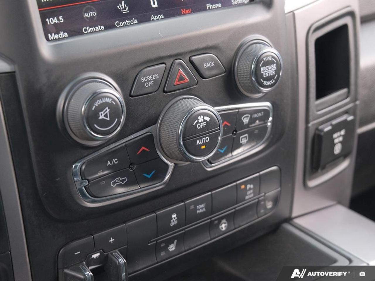 2021 RAM 1500 Classic WARLOCK 4X4 CREW CAB 5'7" BOX Photo