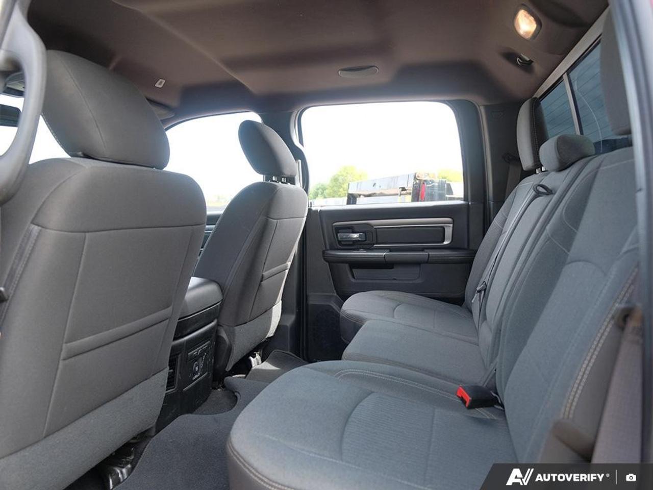 2021 RAM 1500 Classic WARLOCK 4X4 CREW CAB 5'7" BOX Photo