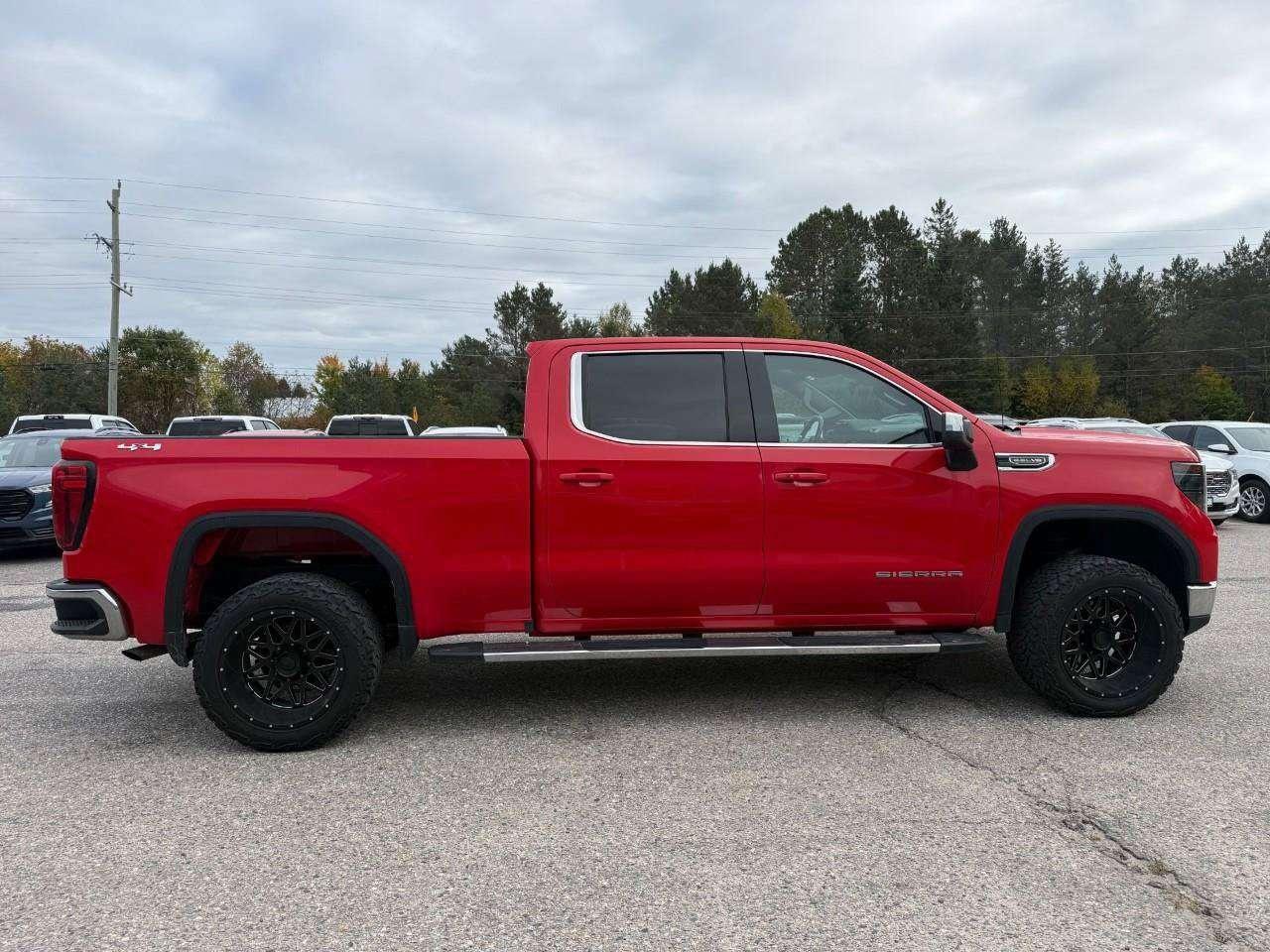 2022 GMC Sierra 1500 BRAY ORIGINAL. RUNNING BOARDS. BEDLINER. ALL WEATHER MATS. KODIAK EDITION. Photo