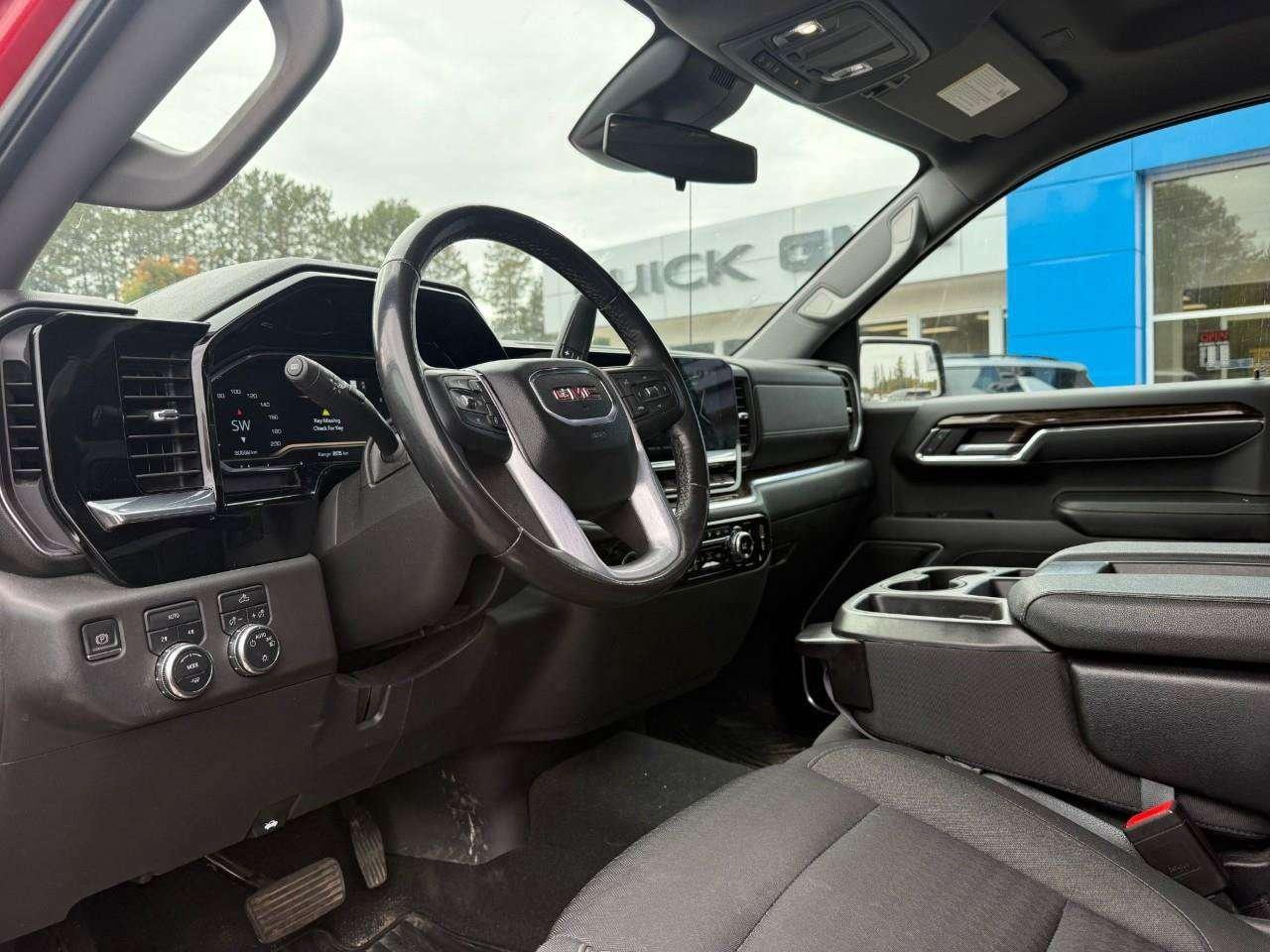 2022 GMC Sierra 1500 BRAY ORIGINAL. RUNNING BOARDS. BEDLINER. ALL WEATHER MATS. KODIAK EDITION. Photo