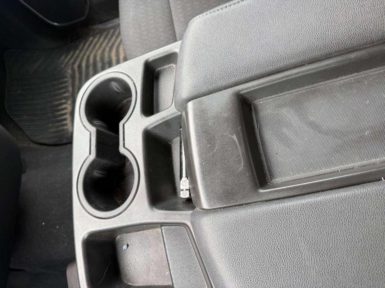 2022 GMC Sierra 1500 BRAY ORIGINAL. RUNNING BOARDS. BEDLINER. ALL WEATHER MATS. KODIAK EDITION. Photo