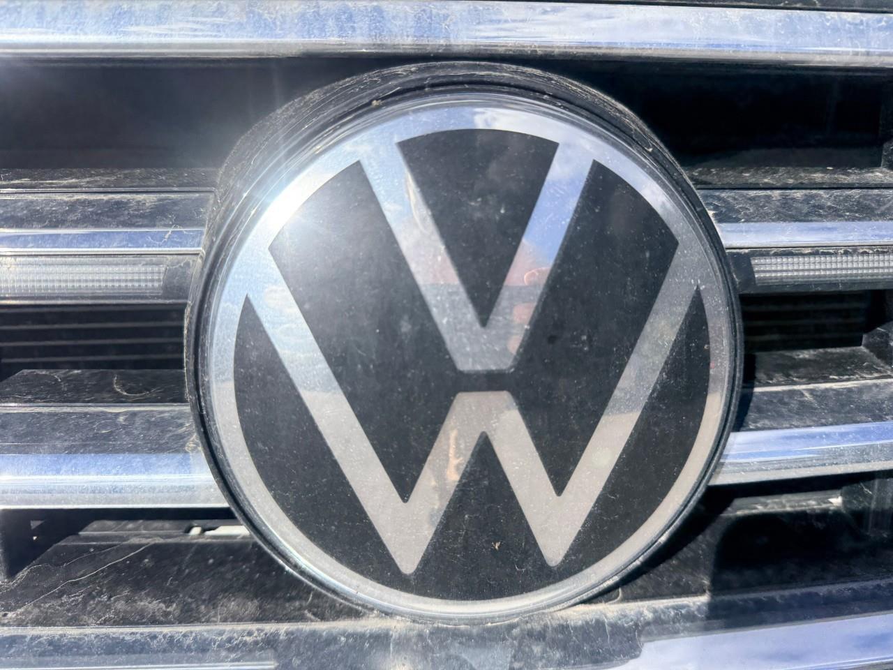 2022 Volkswagen Tiguan Highline R-LINE 4dr All-wheel Drive 4MOTION Photo