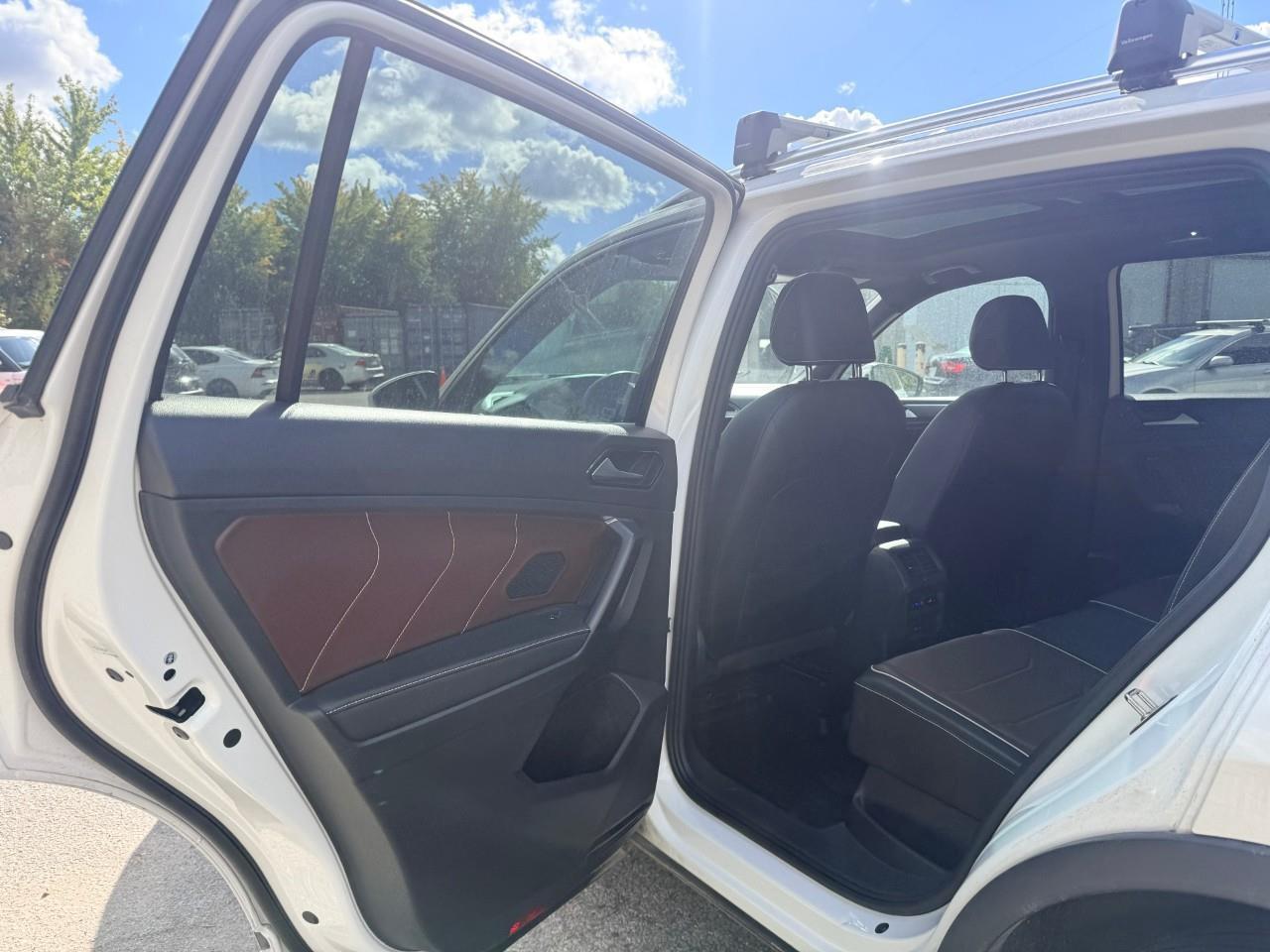 2022 Volkswagen Tiguan Highline R-LINE 4dr All-wheel Drive 4MOTION Photo