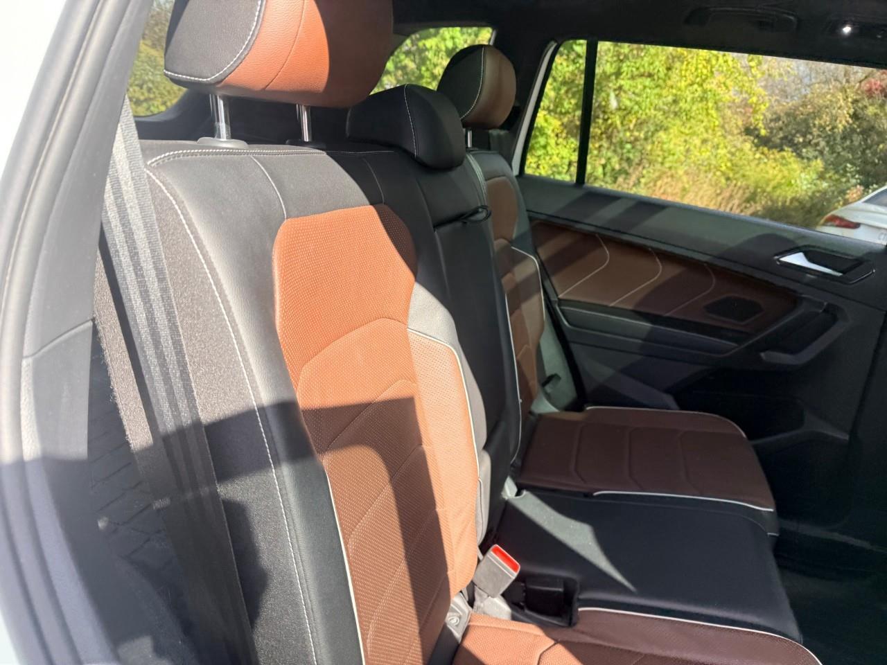 2022 Volkswagen Tiguan Highline R-LINE 4dr All-wheel Drive 4MOTION Photo