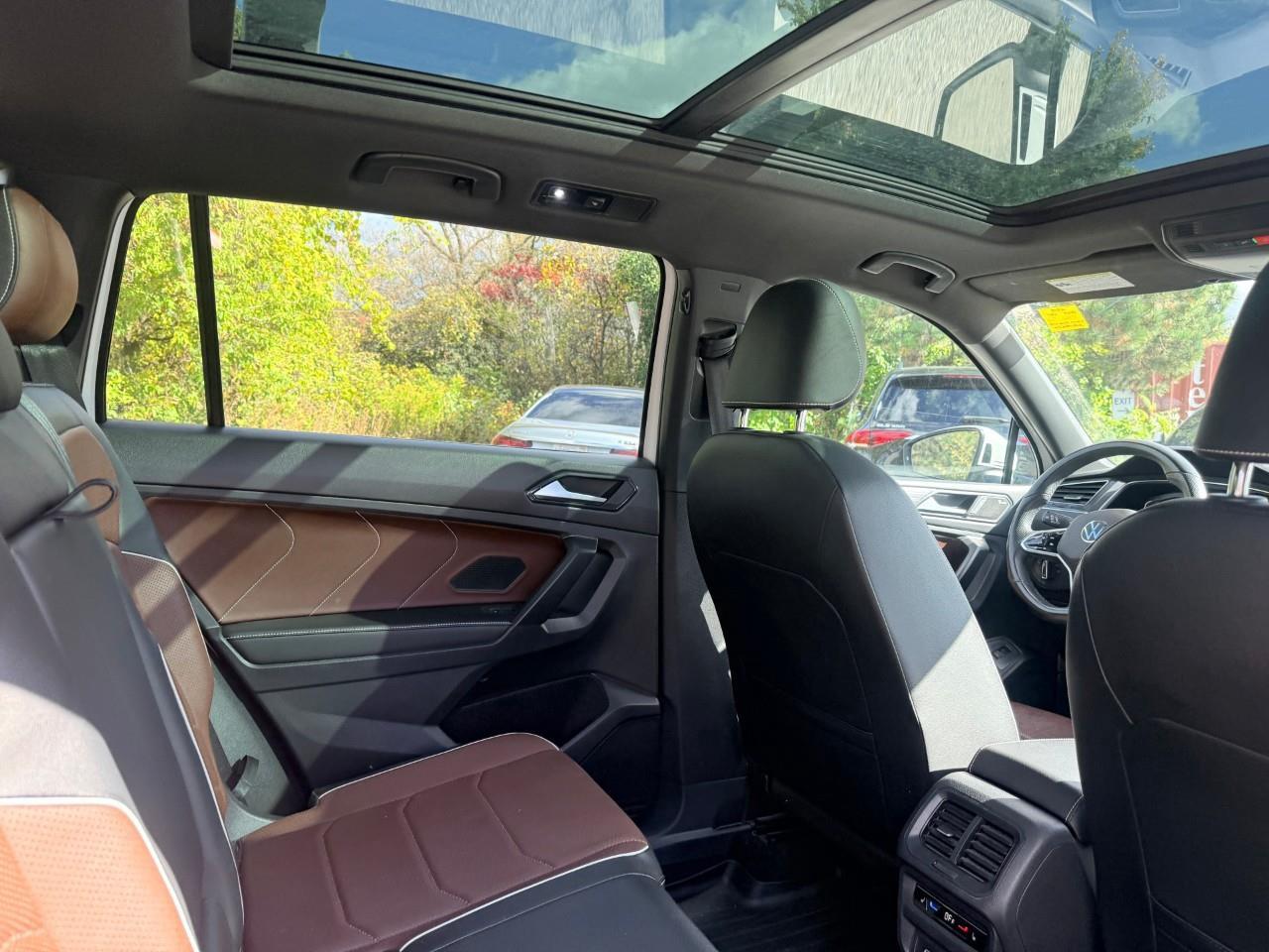 2022 Volkswagen Tiguan Highline R-LINE 4dr All-wheel Drive 4MOTION Photo