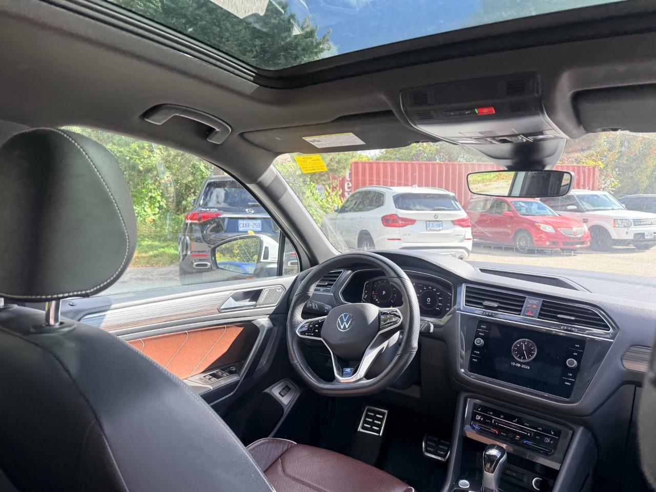 2022 Volkswagen Tiguan Highline R-LINE 4dr All-wheel Drive 4MOTION Photo