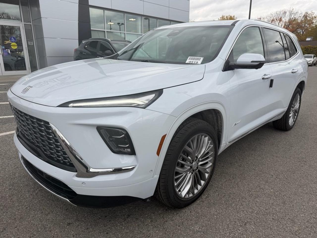 2027 Buick Enclave AWD 4dr Avenir Photo1
