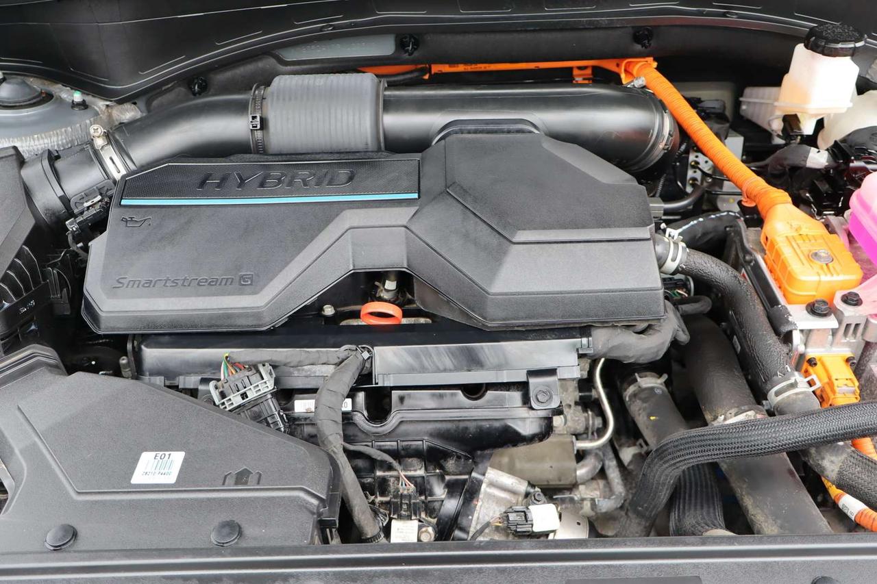 2023 Hyundai Santa Fe Luxury AWD   No Accident   Clean Carfax   Moonroof Photo