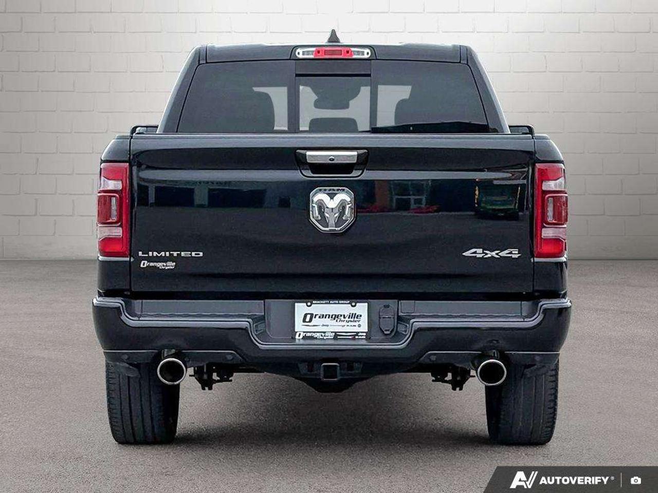 2022 RAM 1500 5.7L V8 HEMI   LEATHER   HEATED SEATS Photo