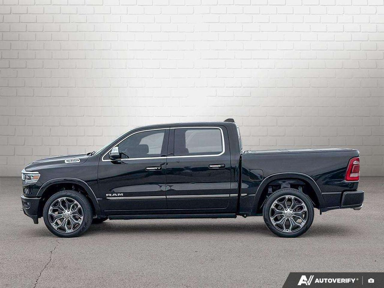 2022 RAM 1500 5.7L V8 HEMI   LEATHER   HEATED SEATS Photo2