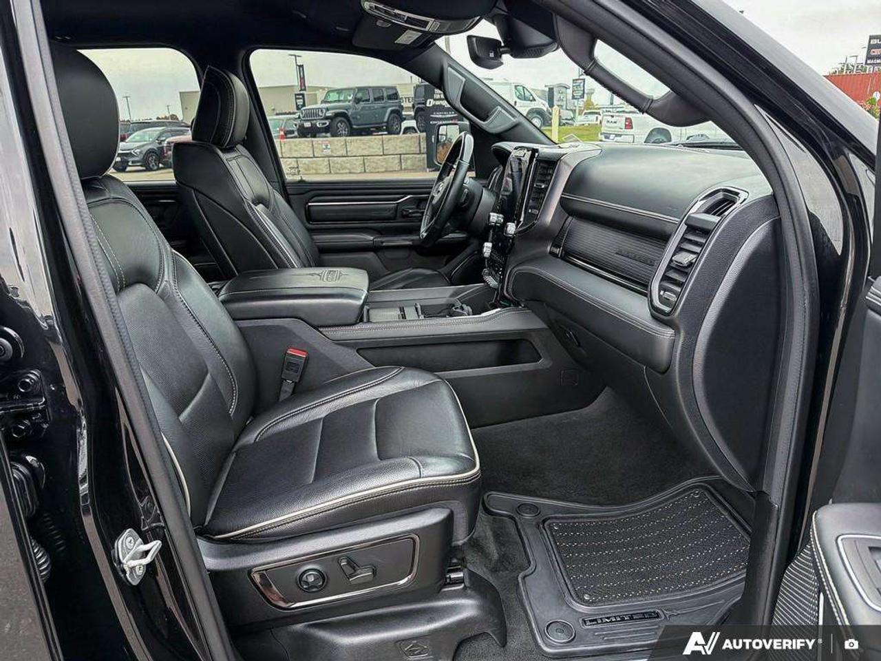 2022 RAM 1500 5.7L V8 HEMI   LEATHER   HEATED SEATS Photo