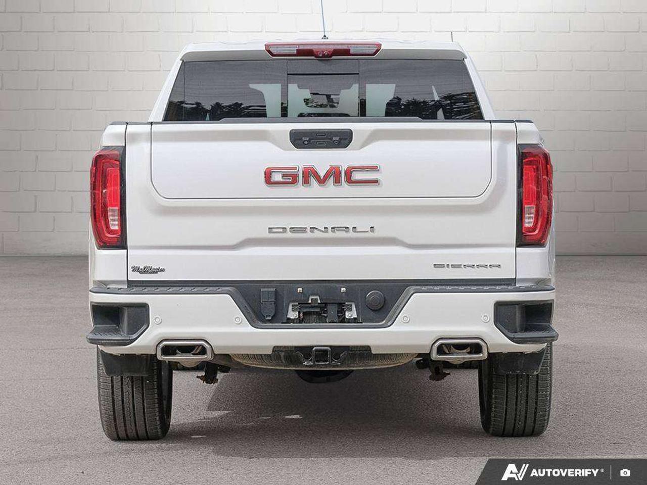 2023 GMC Sierra 1500 DENALI, 6.2L V8, 4X4, ALLOYS, LEATHER, BOSE, 1-OWNER, MACMASTER ORIGINAL, CERTIFIED PREOWNED! Photo