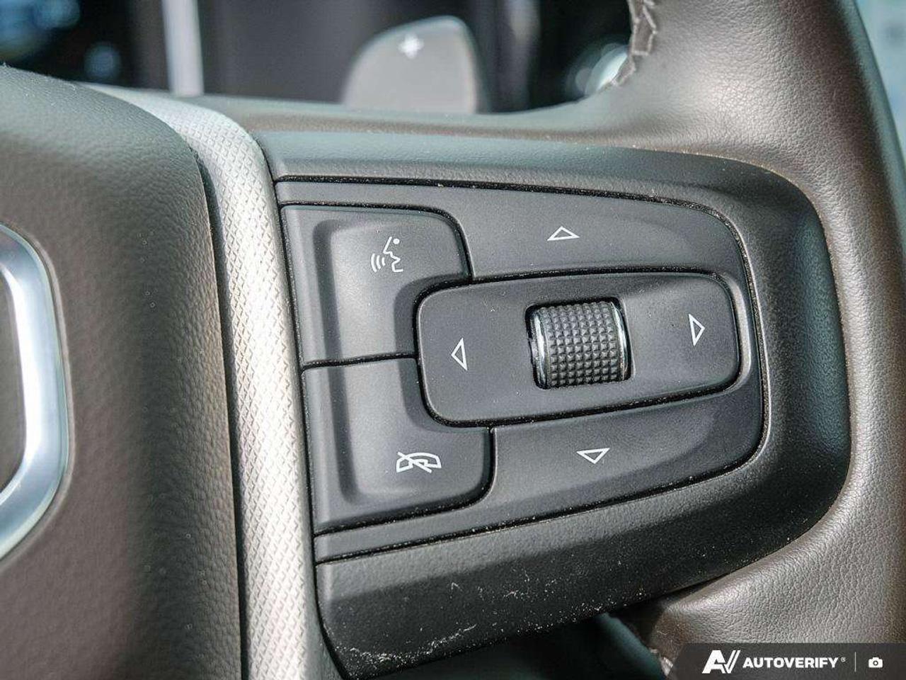2023 GMC Sierra 1500 DENALI, 6.2L V8, 4X4, ALLOYS, LEATHER, BOSE, 1-OWNER, MACMASTER ORIGINAL, CERTIFIED PREOWNED! Photo