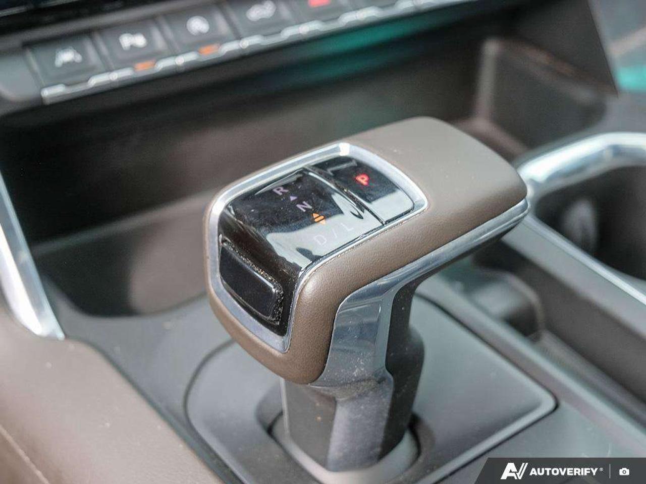 2023 GMC Sierra 1500 DENALI, 6.2L V8, 4X4, ALLOYS, LEATHER, BOSE, 1-OWNER, MACMASTER ORIGINAL, CERTIFIED PREOWNED! Photo