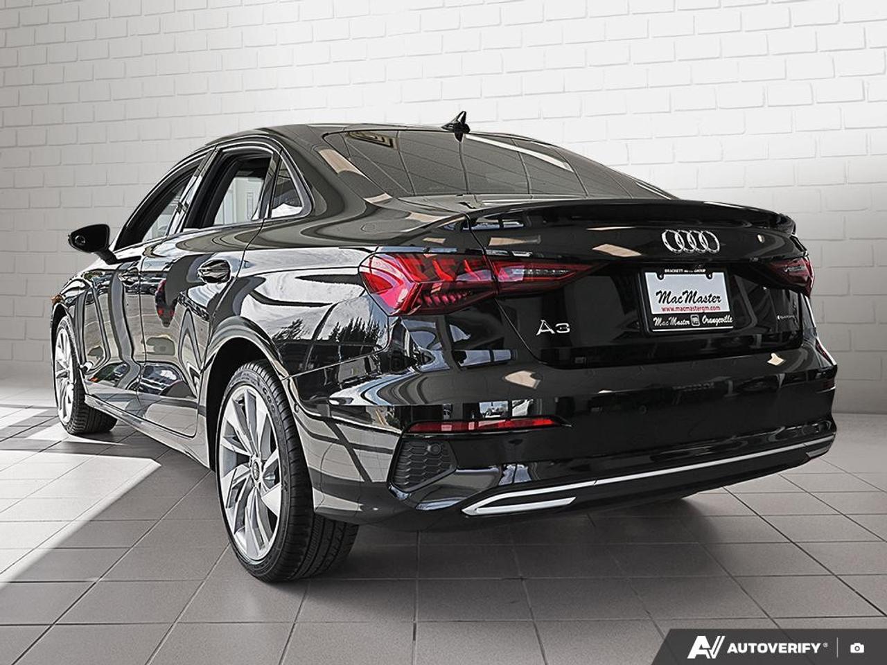 2023 Audi A3 Sedan Komfort 40 TFSI Photo