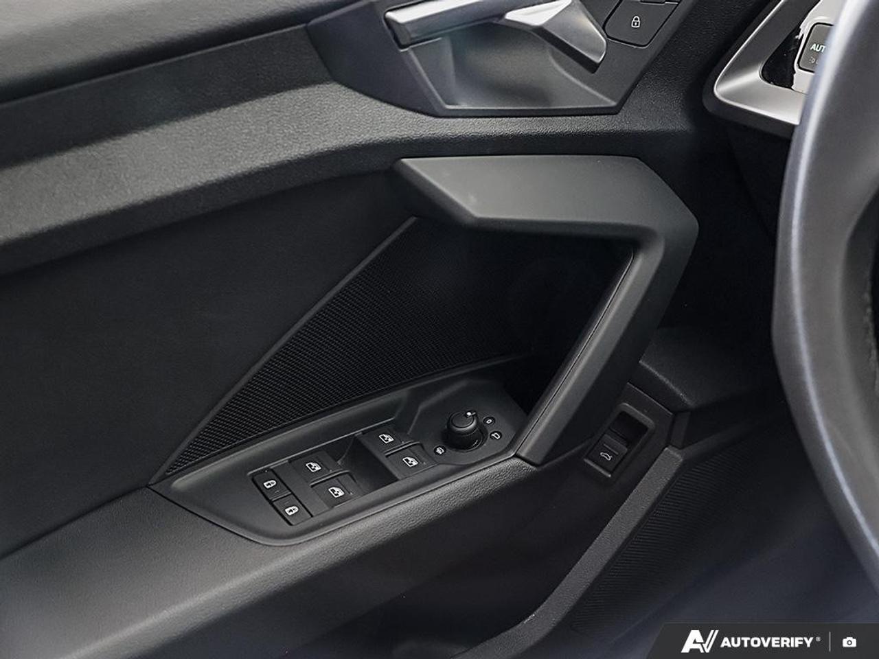 2023 Audi A3 Sedan Komfort 40 TFSI Photo