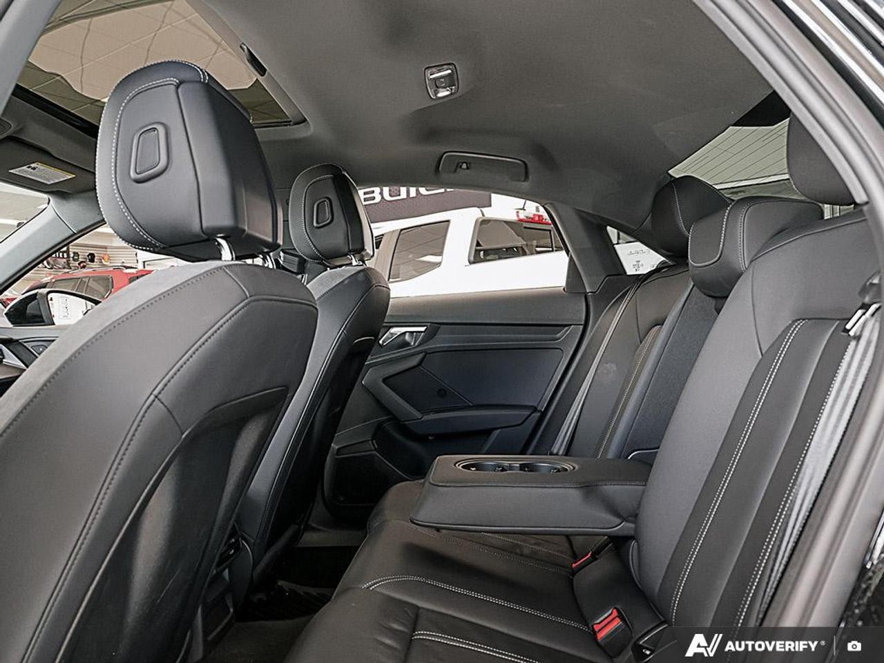 2023 Audi A3 Sedan Komfort 40 TFSI Photo