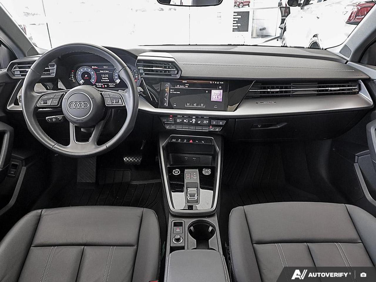 2023 Audi A3 Sedan Komfort 40 TFSI Photo