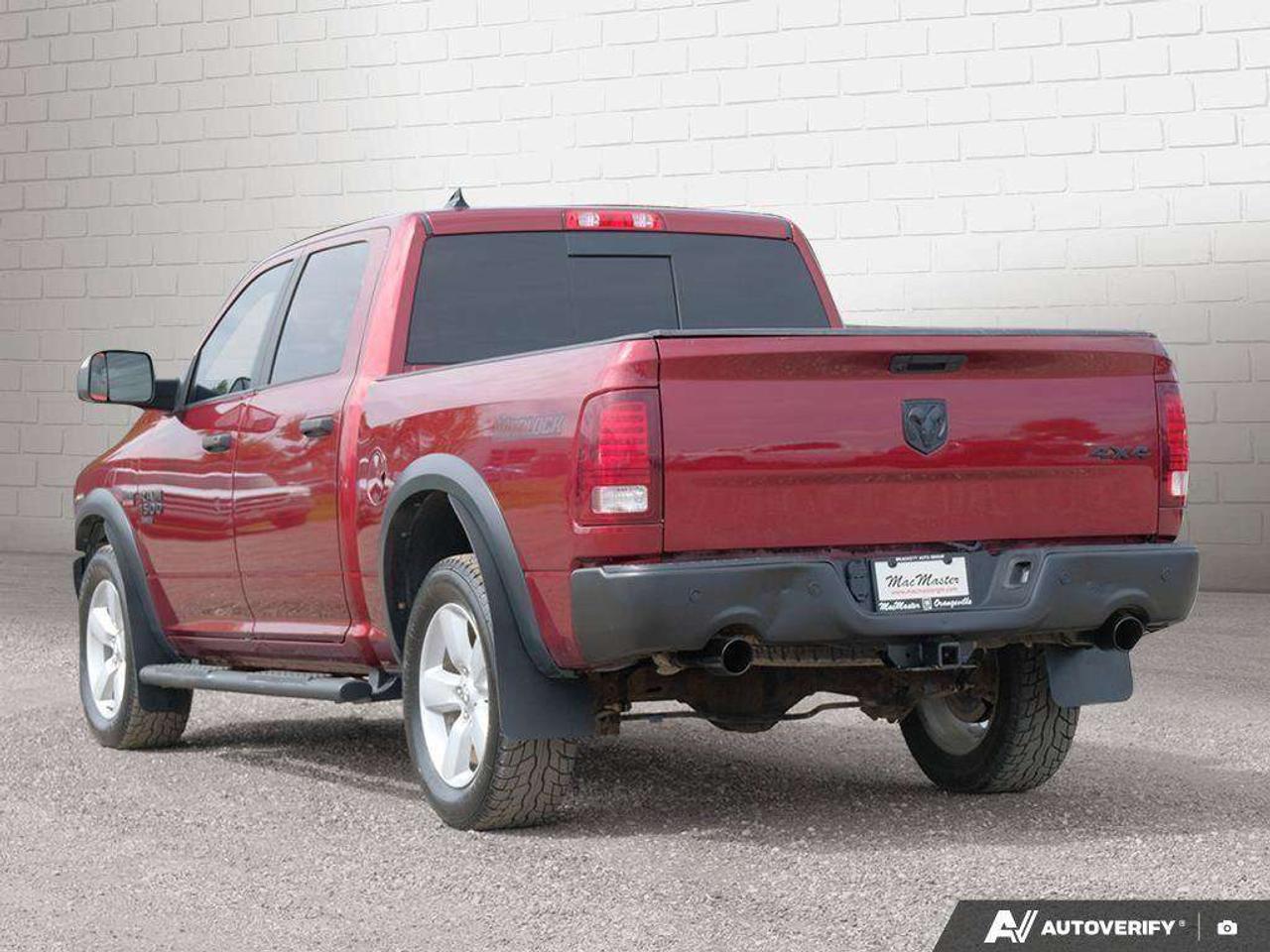2021 RAM 1500 WARLOCK, 5.7L HEMI V8, 4X4, ALLOYS, NAV, 1-OWNER, CERTIFIED PREOWNED! Photo2